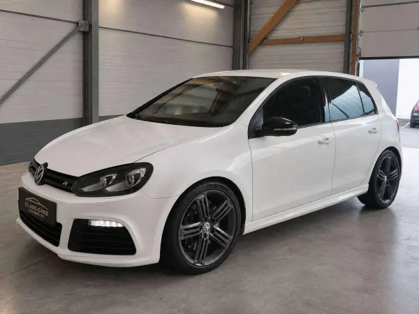 Volkswagen Golf R 2.0 TSI 4Motion DSG6 / BI-XÉNON DIRECTIONNEL / DCC / SIÈGES SPORT / PALETTES / NAVI / PDC / LED / CRUISE / EU5 (LEZ 2030)