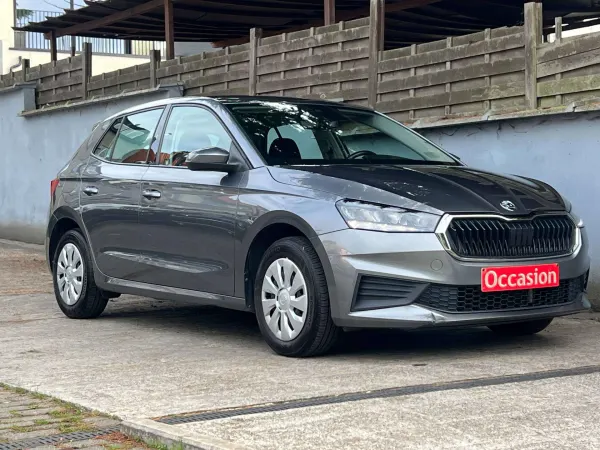 Skoda Fabia 1.0 TSI 95cv Ambition (CarPlay clim feux led 12 mois de garantie)