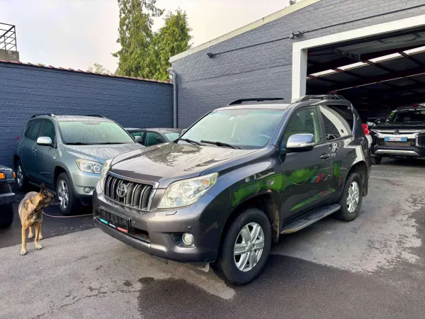 Toyota Land Cruiser 3.0 D-4D BVA VX 2 / 5 pl ctte  " belgium car pass "