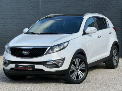 Kia Sportage Sportage 1.7 CRDi 2WD World Edition /Navi/Cuir/ToitPano/Led/Xénon/Pdc/Garantie/