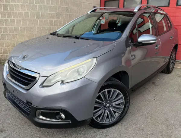 Peugeot 2008 1.2i PureTech Active S + CLIM