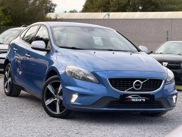 Volvo V40 * 2.0 D2 *  R-Design *