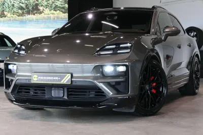 Porsche Macan Turbo **MATRIX/MEMORY/BOSE/CHRONO/360°/PANO/HUD/ACC**