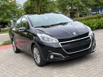 Peugeot 208 1.2i Airco, Cruise, Bluetooth, 1jaar garantie