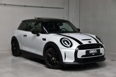 MINI Cooper SE Cooper SE - Panodak - Harman/Kardon - Camera - Zetelverwarming - Carplay