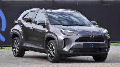 Toyota Yaris Cross HEV STYLE CARPLAY STUUR-EN ZETELVERWARMING KEYLESS