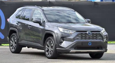 Toyota RAV4 HEV VOL LEDER ZETEL- EN STUURVERWARMING CAMERA APPLE CARPLAY