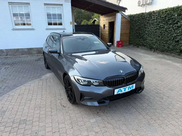 BMW 318 Touring 318 dA MHEV M Sport/Leder/pdc V&A/Blackline/Navi/M sport stuur/Sport ophanging/LANE ASSIST