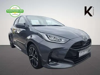 Toyota Yaris 1.5 HYBRIDE BV ATM *VEHICULE NEUF * ANDROID /CARPLAY *CAMERA RECUL *CAPTEURS AV/AR SIEGES ET VOLANT CHAUFFANTS * AIRCO *