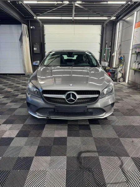 Mercedes-Benz CLA 200 MERCEDES CLA 200 d