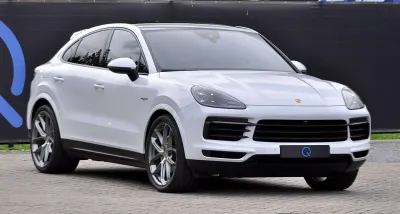 Porsche Cayenne COUPE PHEV PANO BOSE SPORT CHRONO 360° CAM