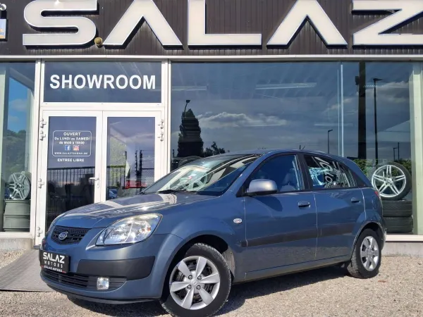 Kia Rio Rio 1.5 CRDi VGT Aventura / VENTE SANS CONTROLE NI GARANTIE