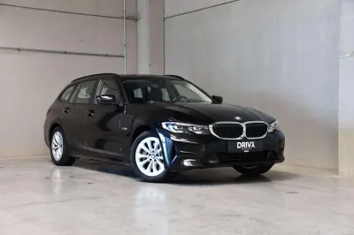 BMW 330 330e Touring - PHEV - Zetelverwarming - Hifi - Cruise Control - Carplay