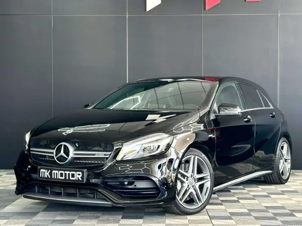 Mercedes-Benz A 45 AMG 🟢A 45 AMG 4-MATIC / FULL CARNET / BOITE AUTO / SIEGES CHAUFFANTS / ÉTAT SHOWROOM