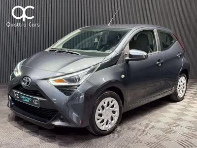 Toyota Aygo 1.0i VVT-i / Car Play / Camera / Clim