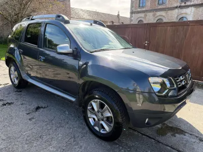 Dacia Duster 1.2 TCe 4x2 *GPS || CRUISE || AIRCO || ATELAGE || GARANTIE*