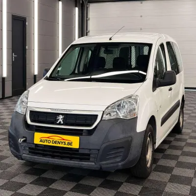 Peugeot Partner BENZINE bj2017 EUR6b 56.544km