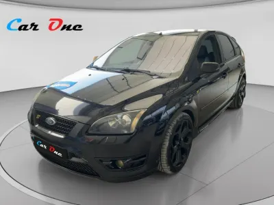 Ford Focus 2.5 T- 225cv ST Recaro