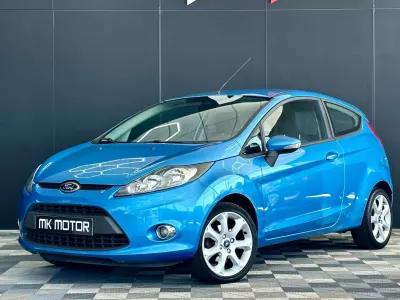 Ford Fiesta 🟢1.25 ESSENCE 60CV - 1ER MAIN - FULL CARNET - CLIM