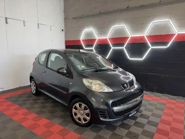 Peugeot 107 1.0i - MOTEUR A CHAINE CLIM Trendy PHASE 2