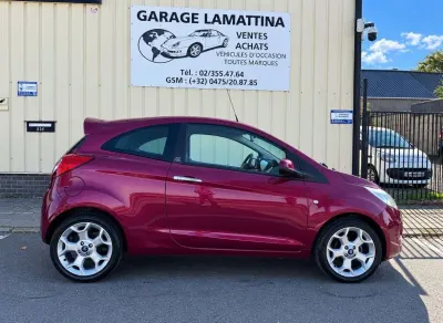 Ford Ka/Ka+ Ka 1.2i toit pano garantie 1 an