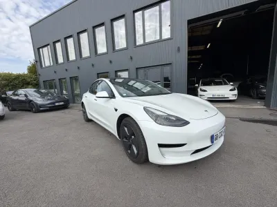Tesla Model 3 STANDARD PLUS RWD