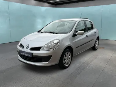 Renault CLIO III 1.2 16V 75CH PACK AUTHENTIQUE 5P SEULEMENT 15460 KM !!!