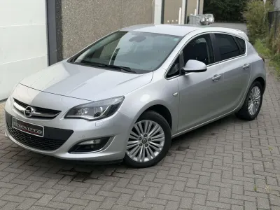 Opel Astra 1.6 CDTI 136 ch Start/Stop Dynamic