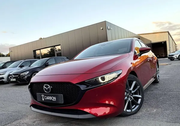 Mazda 3 Hatchback 2.0i e-Skyactiv-G Skydrive Luxury CUIR/HIFI-BOSE/HEADUP/CAMERA/LED/KEYLESS/CARPLAY