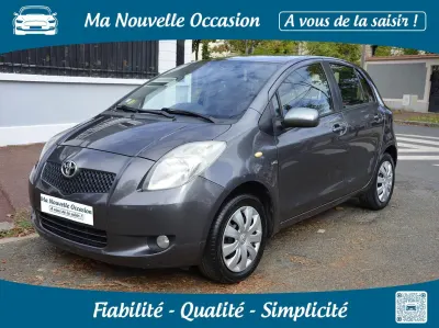 Toyota Yaris III (2) 90 D-4D TECHNOLINE 5P