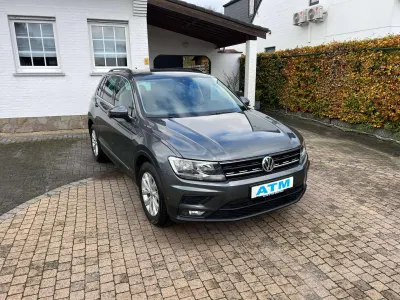Volkswagen Tiguan Tiguan 1.5 TSI ACT Highline OPF DSG/alcantara sportzetels/pdc V&A + camera/ACC/massage functie/navi/app cp/lane assist