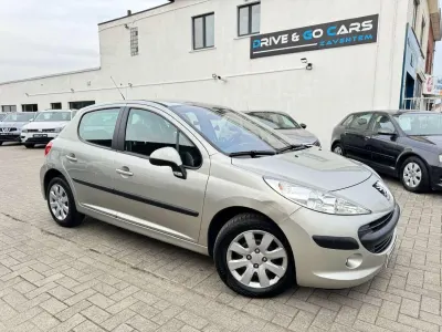 Peugeot 207 1.4i Benzine - Airco ** 1 JAAR GARANTIE ** !!
