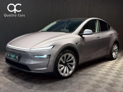 Tesla Model Y Dual Motor AWD / Premium Grande Autonomie / 20" / QuickSilver