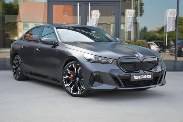 BMW i5 eDrive40 M Sport Pro/Frozen Deep Grey/HUD/ACC/360°cam