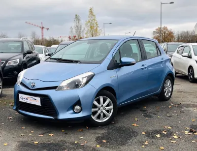Toyota Yaris III 1.5 HYBRID 100H STYLE