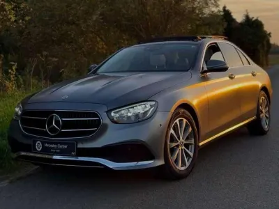 Mercedes-Benz E 200 D 9G-TRONIC * PANORAMIQUE * HUD * DISTRONIC * GRIS MAT MANUFAKTUR * TVA * TRES PROPRE !