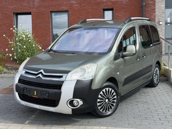 Citroen Berlingo ( XTR ) 1.6HDi (92Ch) 1er propriétaire 2012 ( CT + Car-pass Ok )