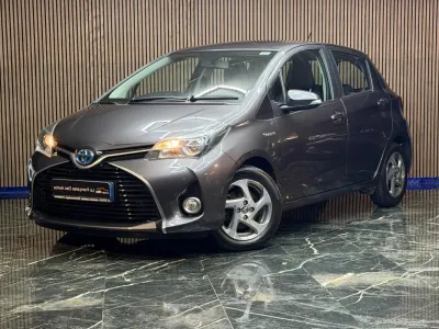 Toyota Yaris HYBRIDE 100h Style