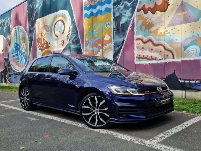 Volkswagen Golf GTI Golf 2.0 TSI Performance DSG