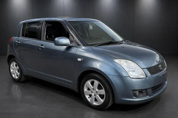 Suzuki Swift 1.3 VVT GLX 4x4 5p