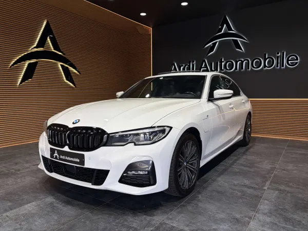 BMW 330 e PHEV *PACK M*CARPLAY*LASER*TOIT OUV*HARMAN/KARDON*GARANTIE*