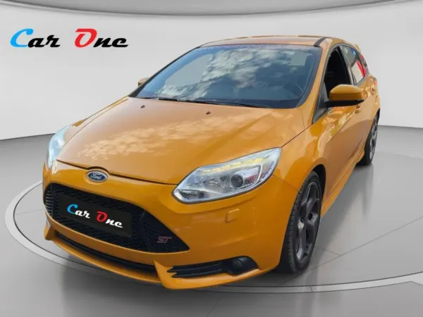 Ford Focus ST 2.0 SCTi 250 EcoBoost - RECARO Orange Tangerine Scream