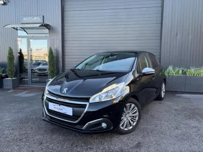 Peugeot 208 1.6 BlueHDi 75ch Style / Carplay Suivi complet Distri ok