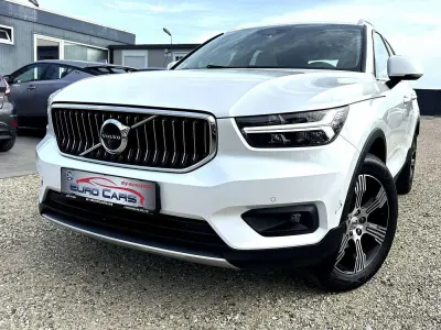 Volvo XC40 XC40 1.5 T3 Momentum Core Geartronic //FULL OPTION//TOIT OUVRANT/CUIR/CARPLAY/CA