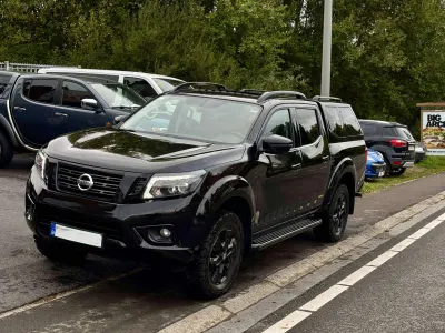 Nissan Navara 2.3 dCi  " black serie " 19300 + tva belgium car pass
