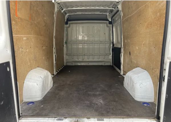 Peugeot Boxer ii 2.0 bluehdi 130 premium pack s&s 335 l3h2 /1 main /