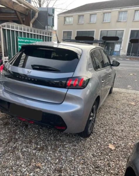 Peugeot 208 II ALLURE 1.2 PureTech S&S 100ch manuelle/Première Main/