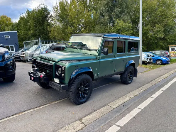 Land Rover Defender TD4 serie très special " 29500 netto " historique depuis nf