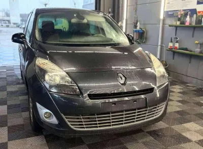 Renault Grand Scenic 1.5 dCi AUTOMATIQUE bj. 2011 Pano. Dak Euro 5