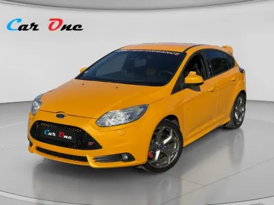 Ford Focus ST 2.0 SCTi 250 EcoBoost - RECARO Orange Tangerine Scream